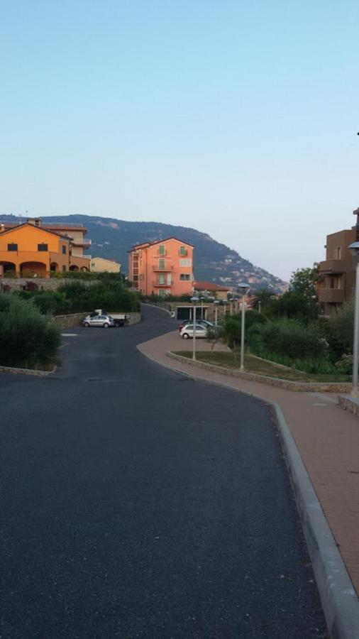Very Cosy House With Fabulous Sea View! Pietra Ligure Habitación foto